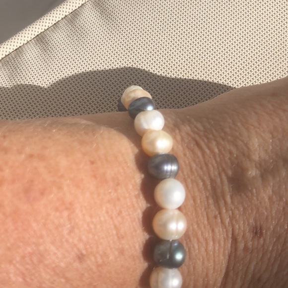 Tri-color Freshwater Pearls necklace and bracelet set, NEW! - Picture 7 of 7
